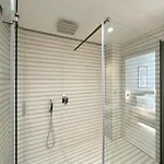 Luxury Downtown A5 Apartment
