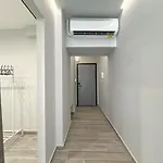 Luxury Downtown A5 Apartment