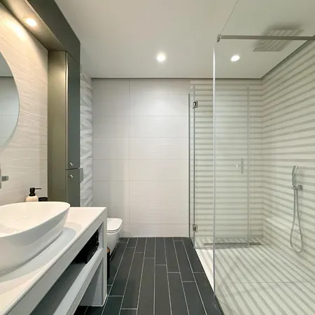 Luxury Downtown A5 *