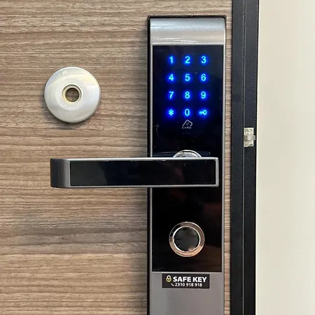 Luxury Downtown A5 *